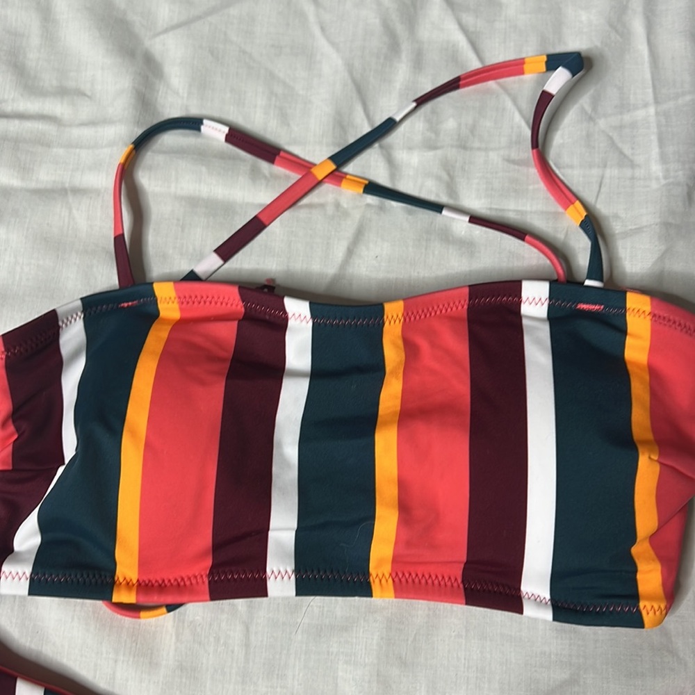Cupshe Bikini - Picture 3 of 4